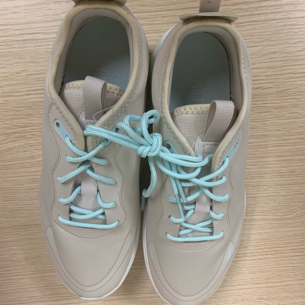 Nike women Shoes